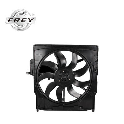 BMW X5 E70 X6 E71 E72 Peças de refrigeração do motor 850 W Ventilador do radiador 17427616104